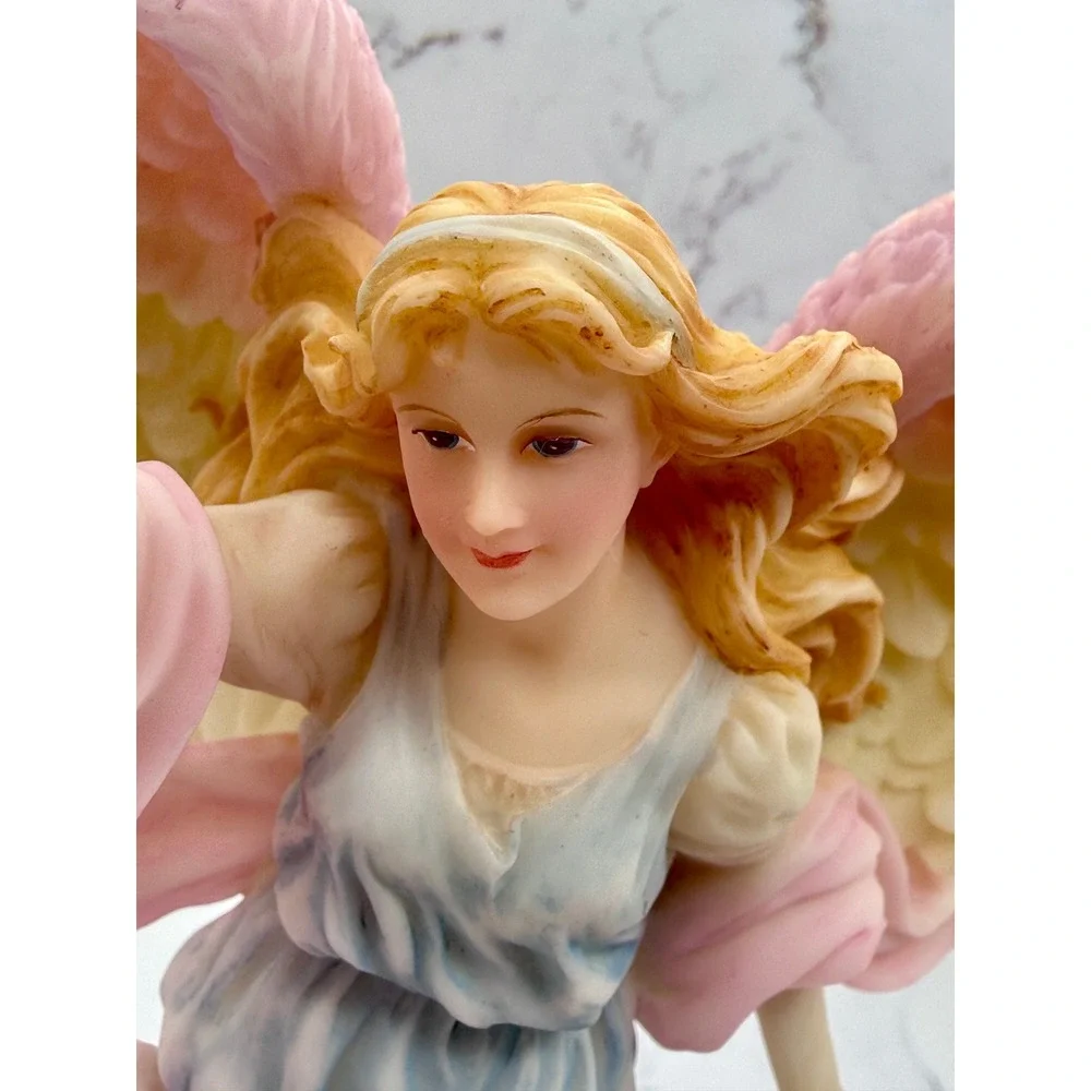 Seraphim Classics Sabrina Eternal Guide Angel Figurine 78046 1997‎ Golden Wings